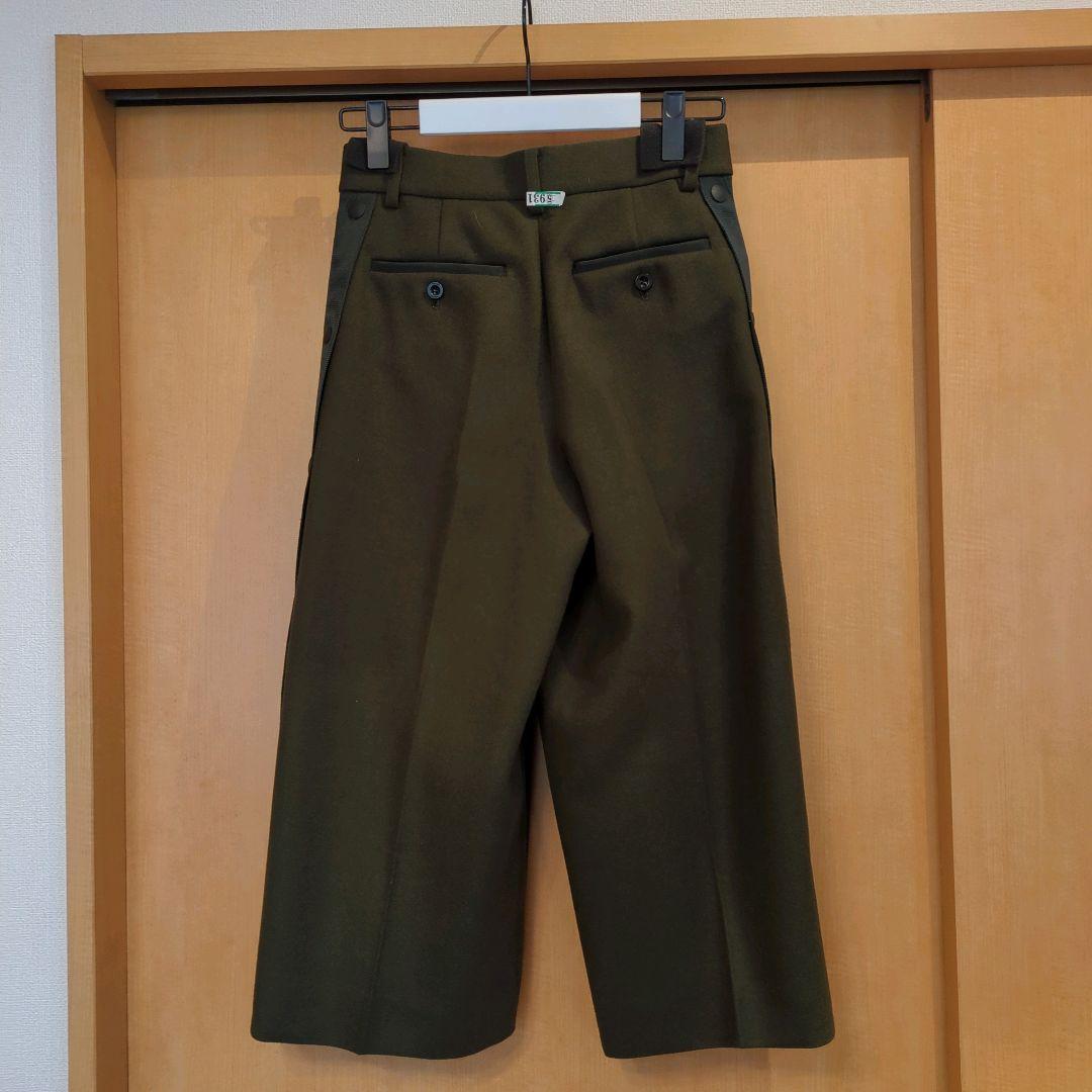 【ハンガー付き】sacai カーキ サイドボタンスリット入り ワイドパンツ