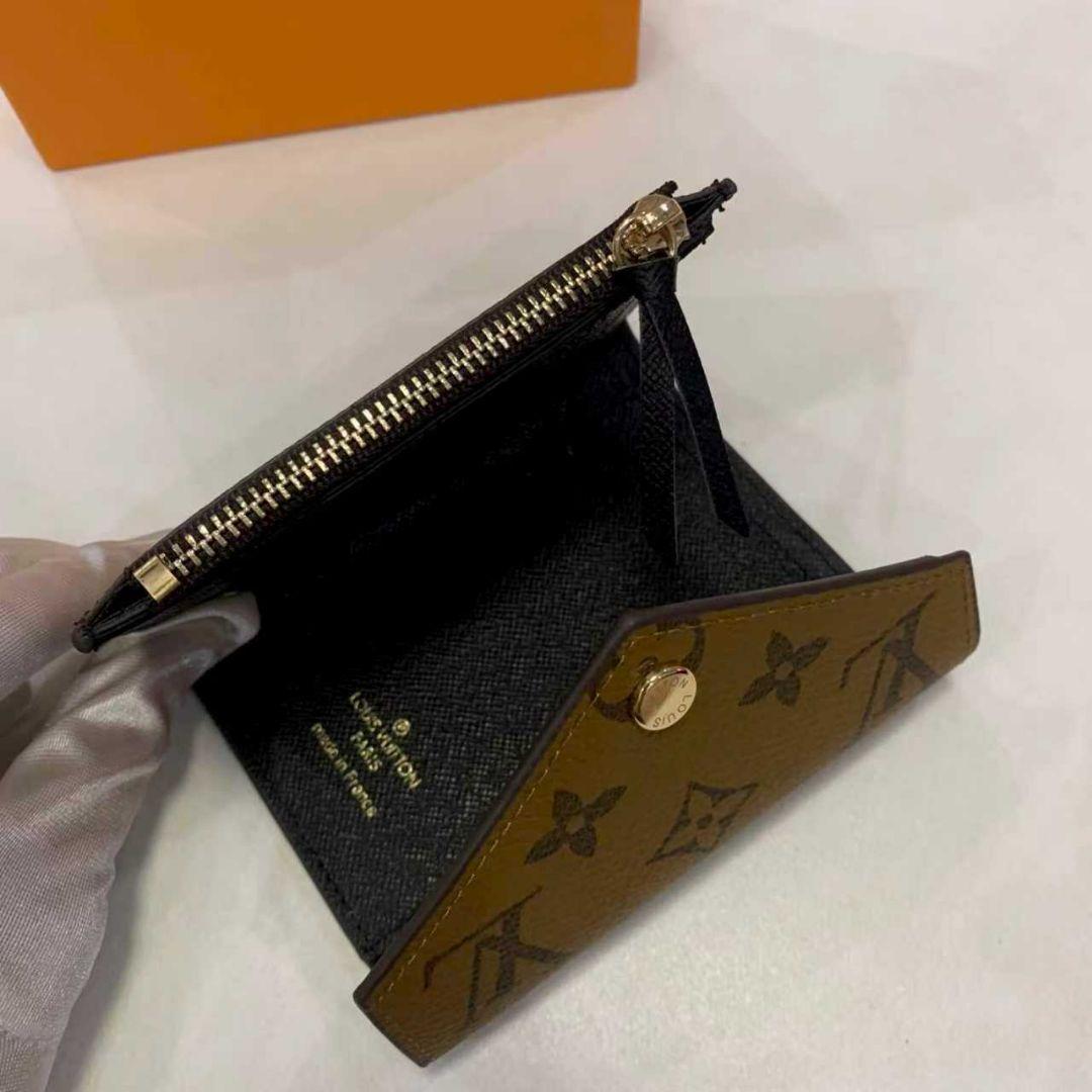 【箱つき極美品】 三つ折り財布