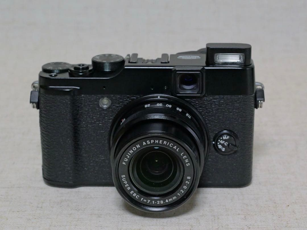 富士フイルム（FUJIFILM） X10 FX-X10 コンデジ カメラ