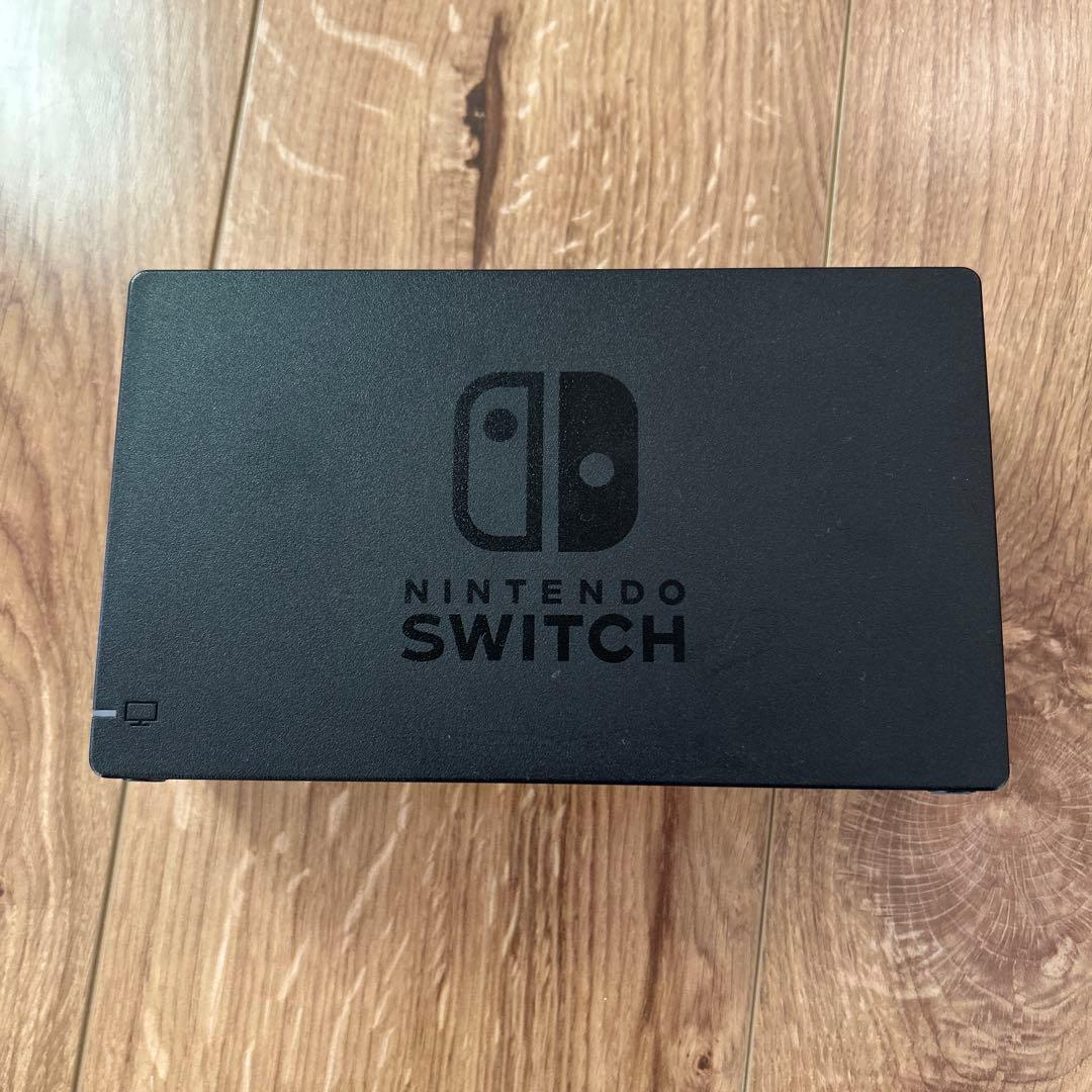 Nintendo Switch本体セット　任天堂　ジョイコン付き