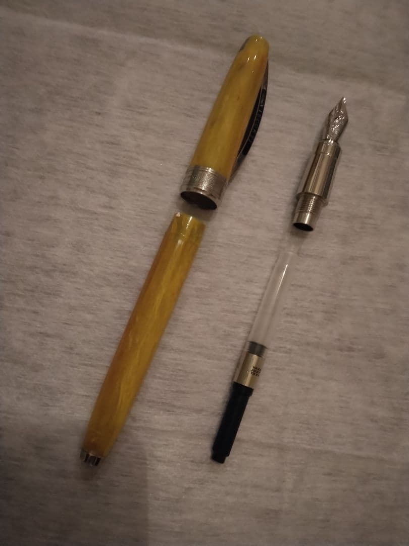 VISCONTI　ヴァンゴッホ　ひまわり　万年筆