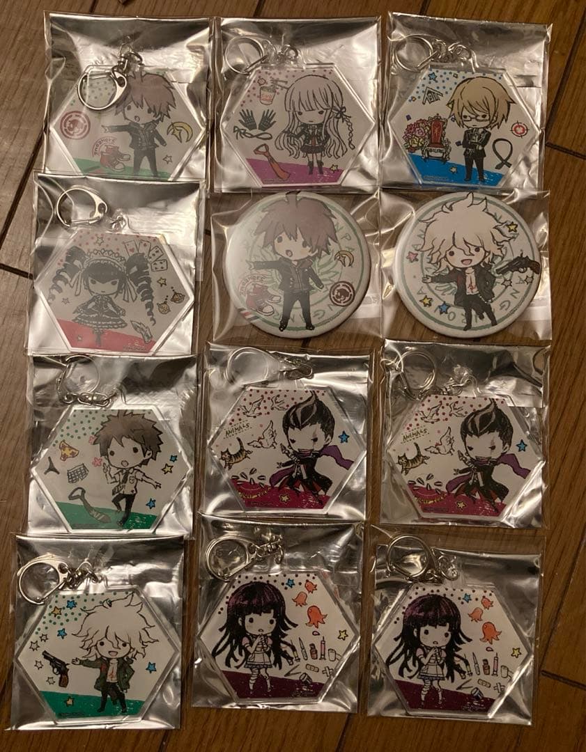 11/24まで【ダンガンロンパ】グラフアート　アクリルキーホルダー　缶バッジ