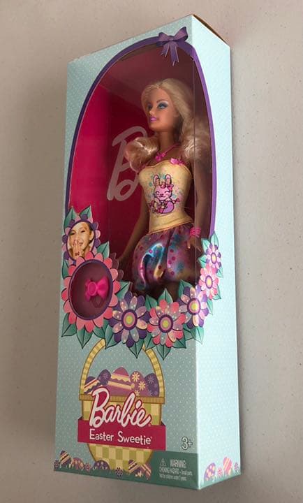 新品。アメリカで購入、バービー人形。イースター2012年。かわいい綺麗❤️