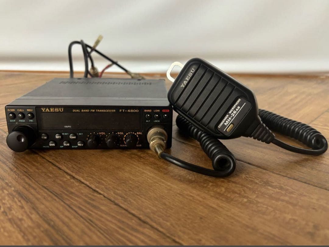 通電OK YAESU FMトランシーバー マイク付き　FT-4800