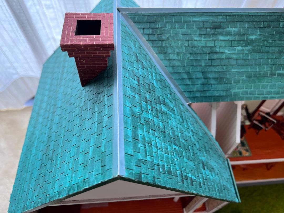 ①赤毛のアンの家　ドールハウス　完成品（家）