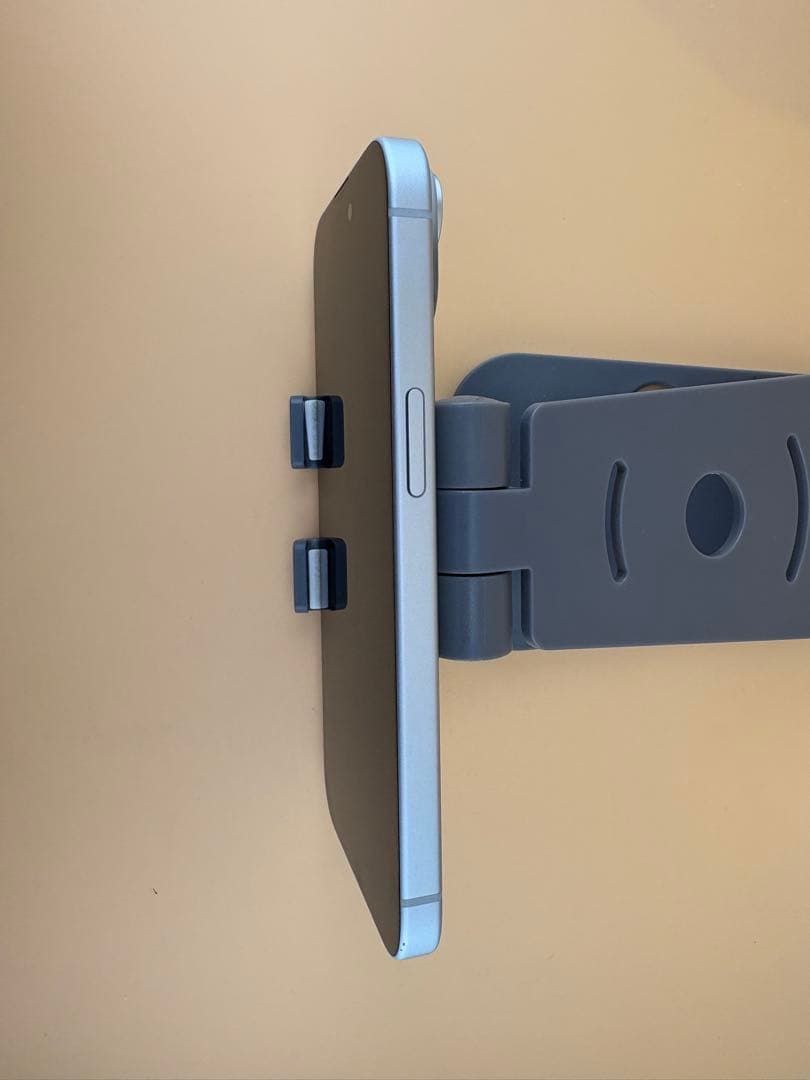 Iphone15ブルー128gb SIMフリーバッテリー純正85％