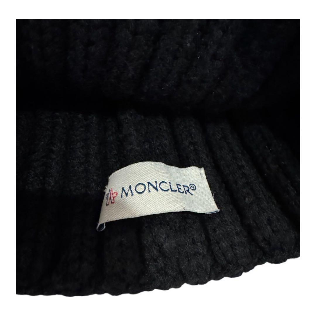 MONCLER ブラックニットキャップビーニーファー