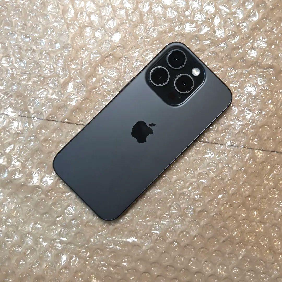 iPhone 15 Pro 256GB ブラックチタニウム