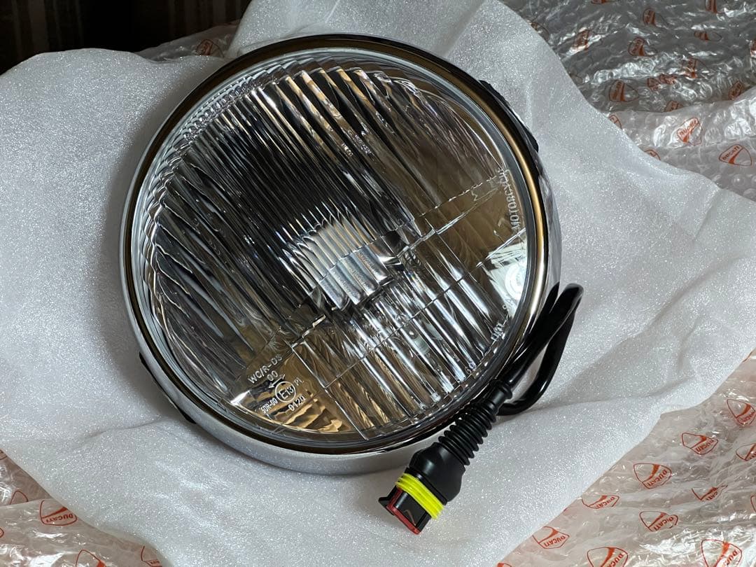 ducati sportclassic ヘッドライト