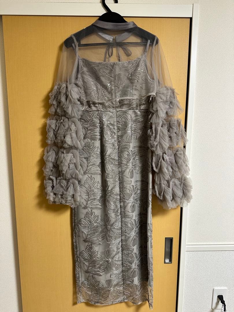 Leja フリルチュールスリーブリボンIラインワンピースドレス S タグ付き