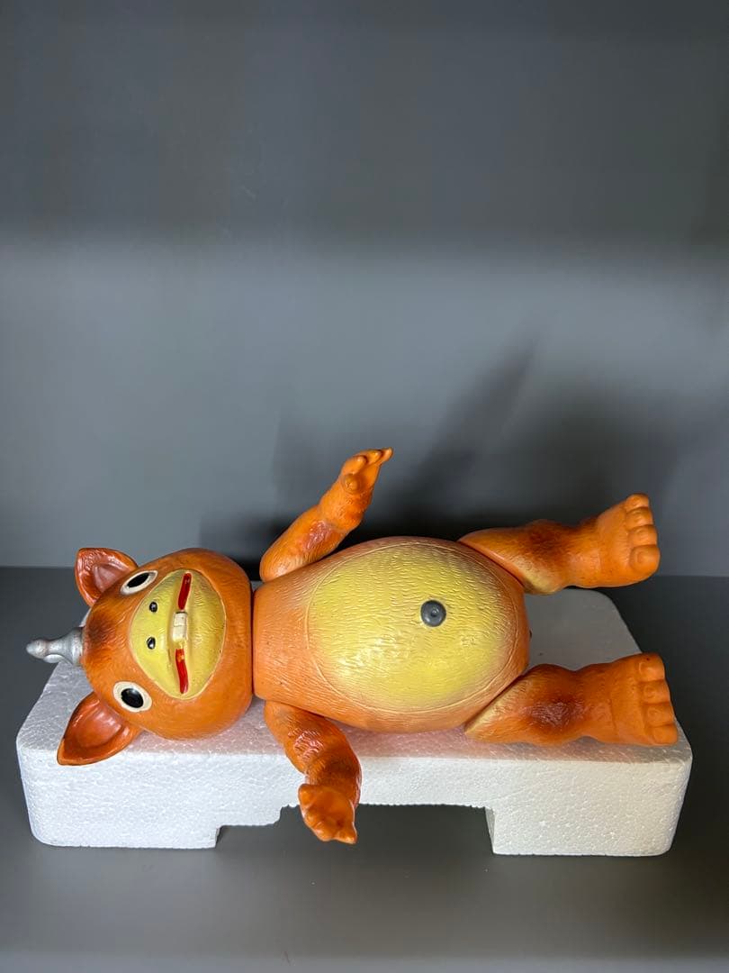 マルサン怪獣ブースカ　オレンジ成型　王冠　珍色銀塗装