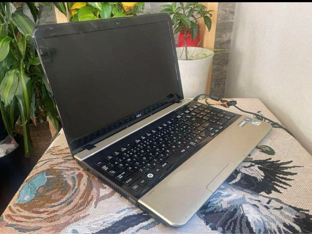 NEC LaVie ノートパソコン Windows11 初心者