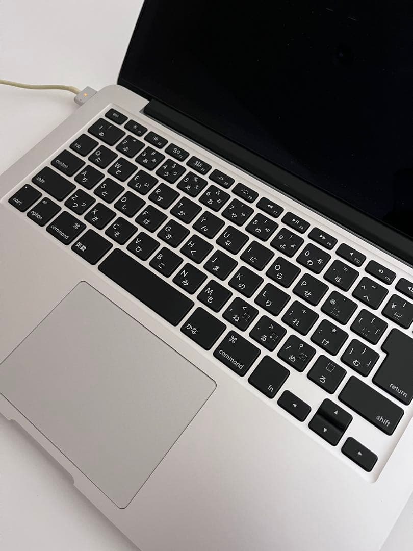 【限定値下!12/25まで】Apple MacBook Pro 13インチ