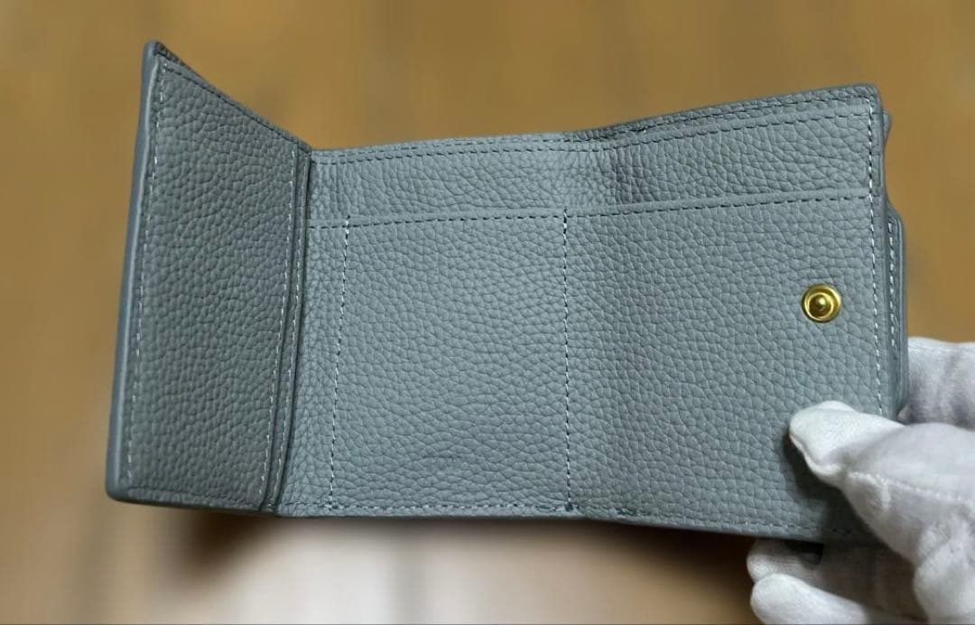 ☆新品未使用☆ TOVミニウォレット（三折り財布）