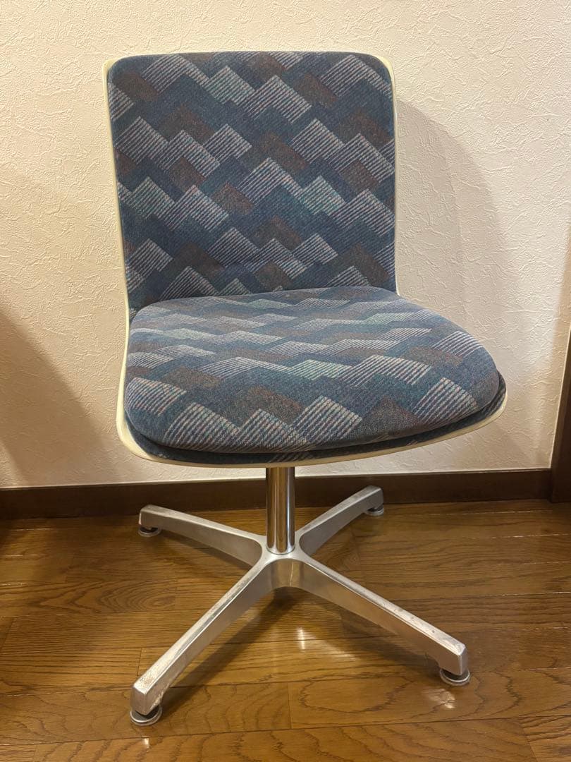 700系　乗務員室回転椅子