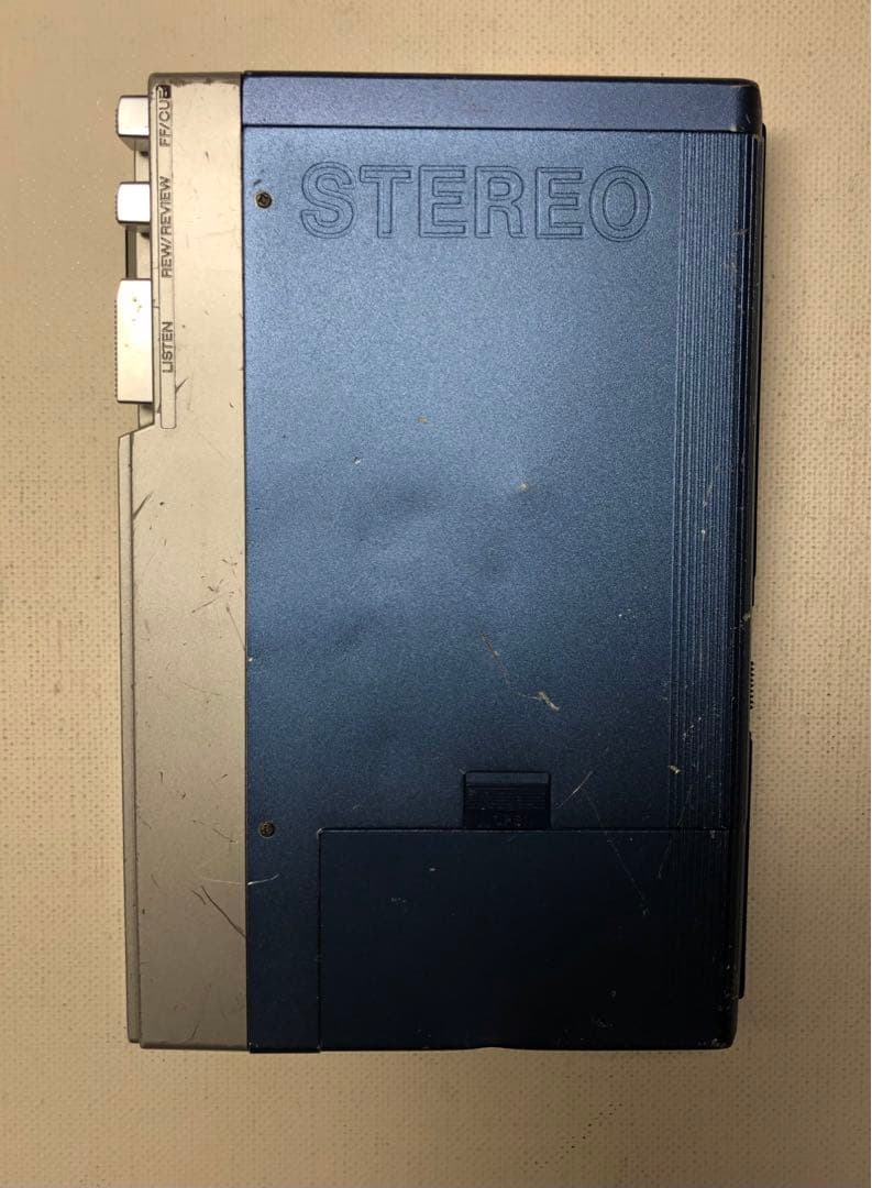 ボコボコに負けないで輝く⭐️TPS-L2 ソニー初代ウォークマン可動品J