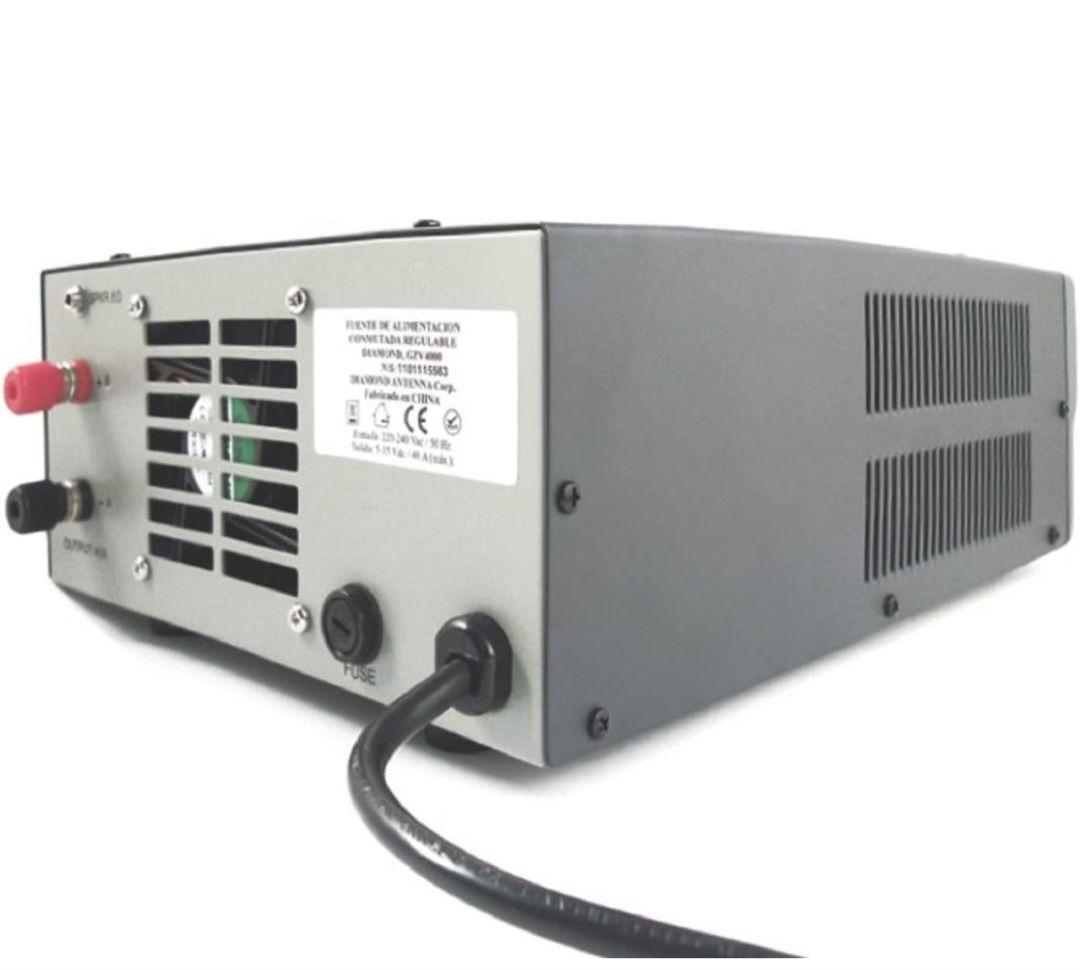 第一電波工業　安定化電源　GZV4000 スイッチング式　40A