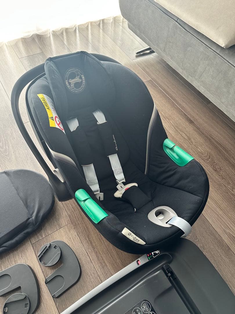 セール！美品cybex エイトン S2 i-size + ベースワン セット