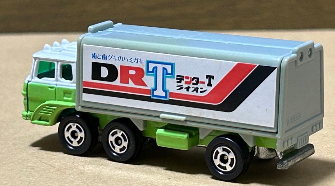 日本製 トミカ ふそう ウイングルーフ トラック スーパーギフト