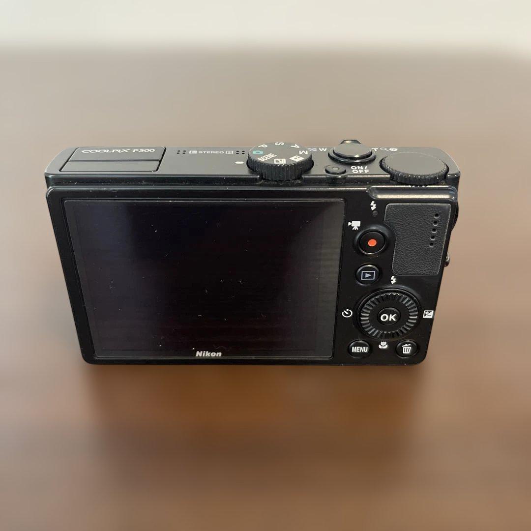 4872 Nikon ニコン COOLPIX P300 ブラック デジカメ