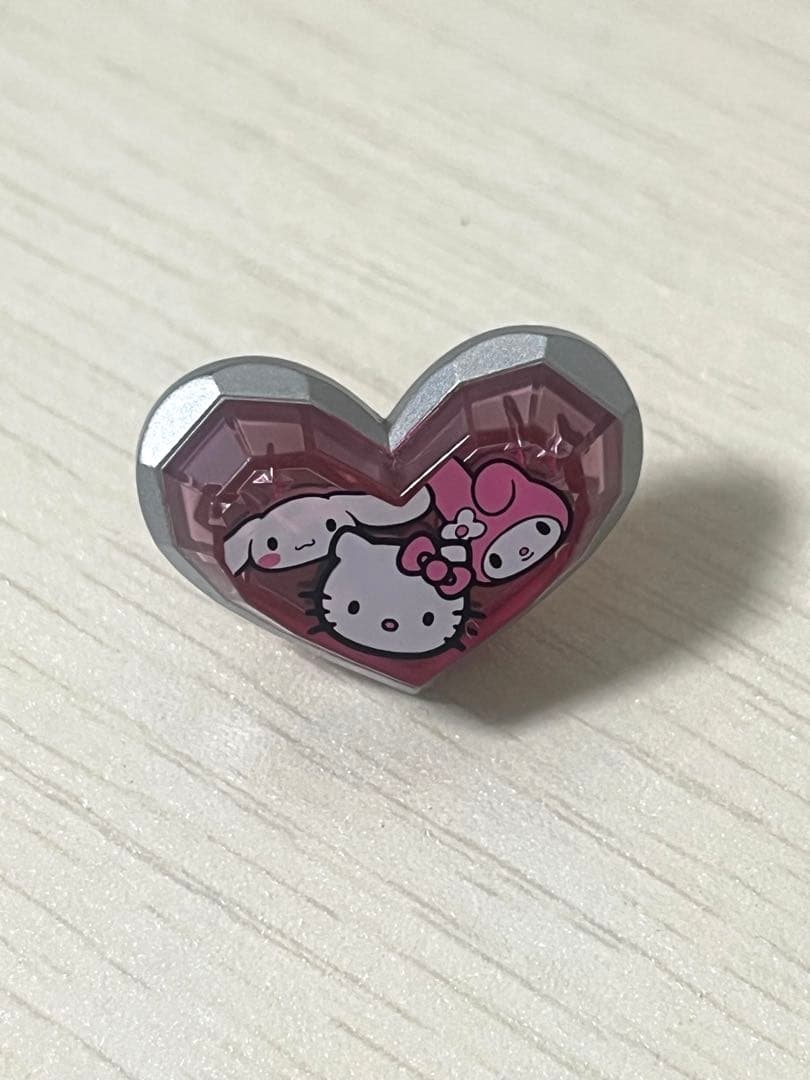 たまデコピアス　サンリオ