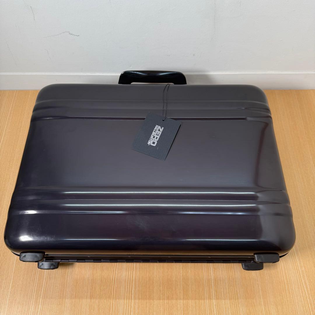 ZERO HALLIBURTON アタッシュケース　紺色　ゼロハリバートン