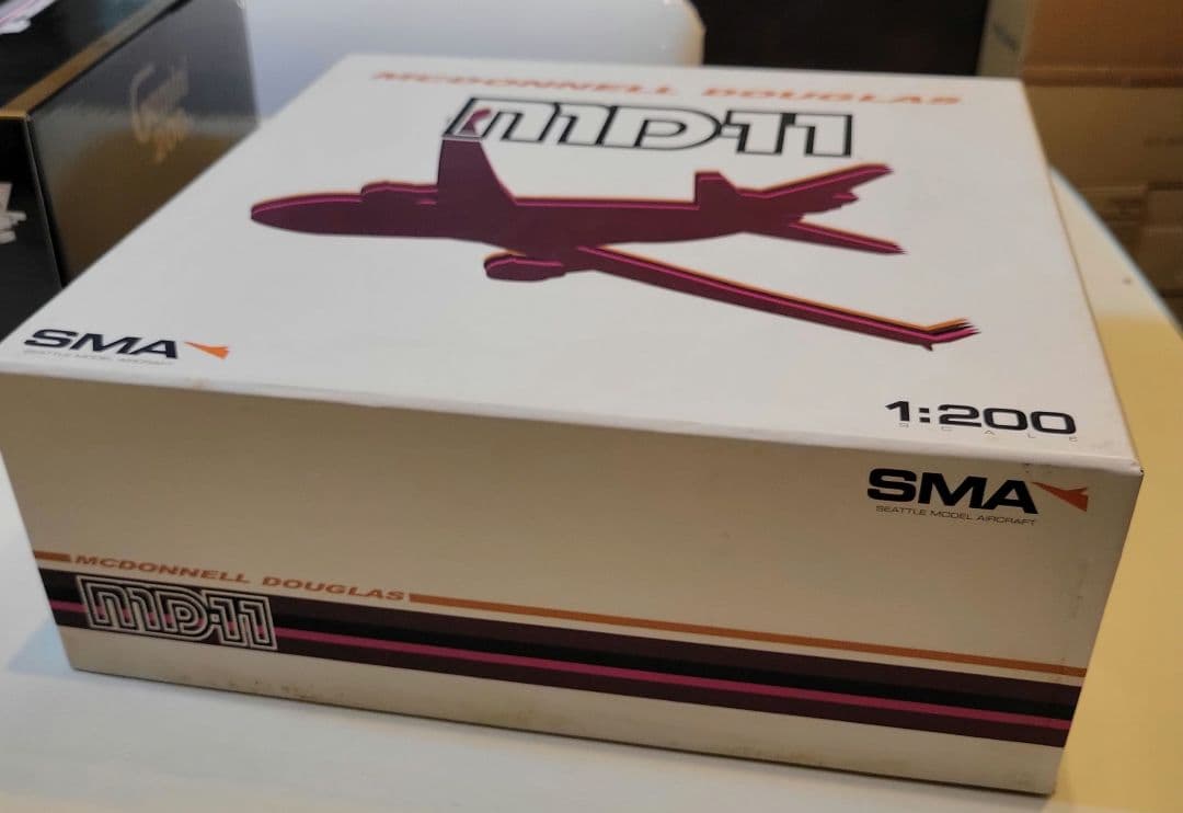 超激レア！McDonnell Douglas MD-11 1/200　デルタ
