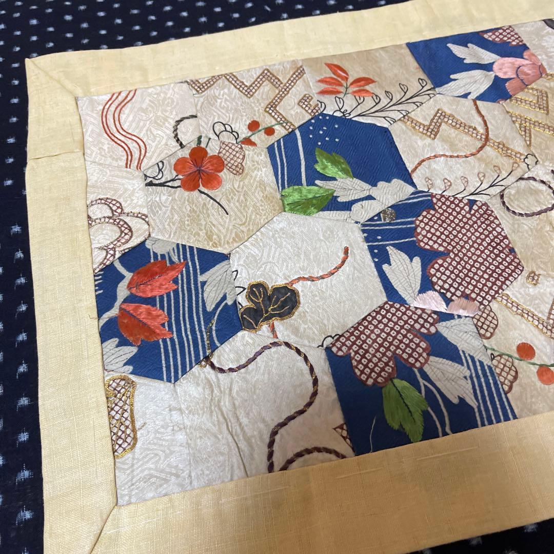 古布　江戸期　刺繍綸子布　敷物　掛け物　11