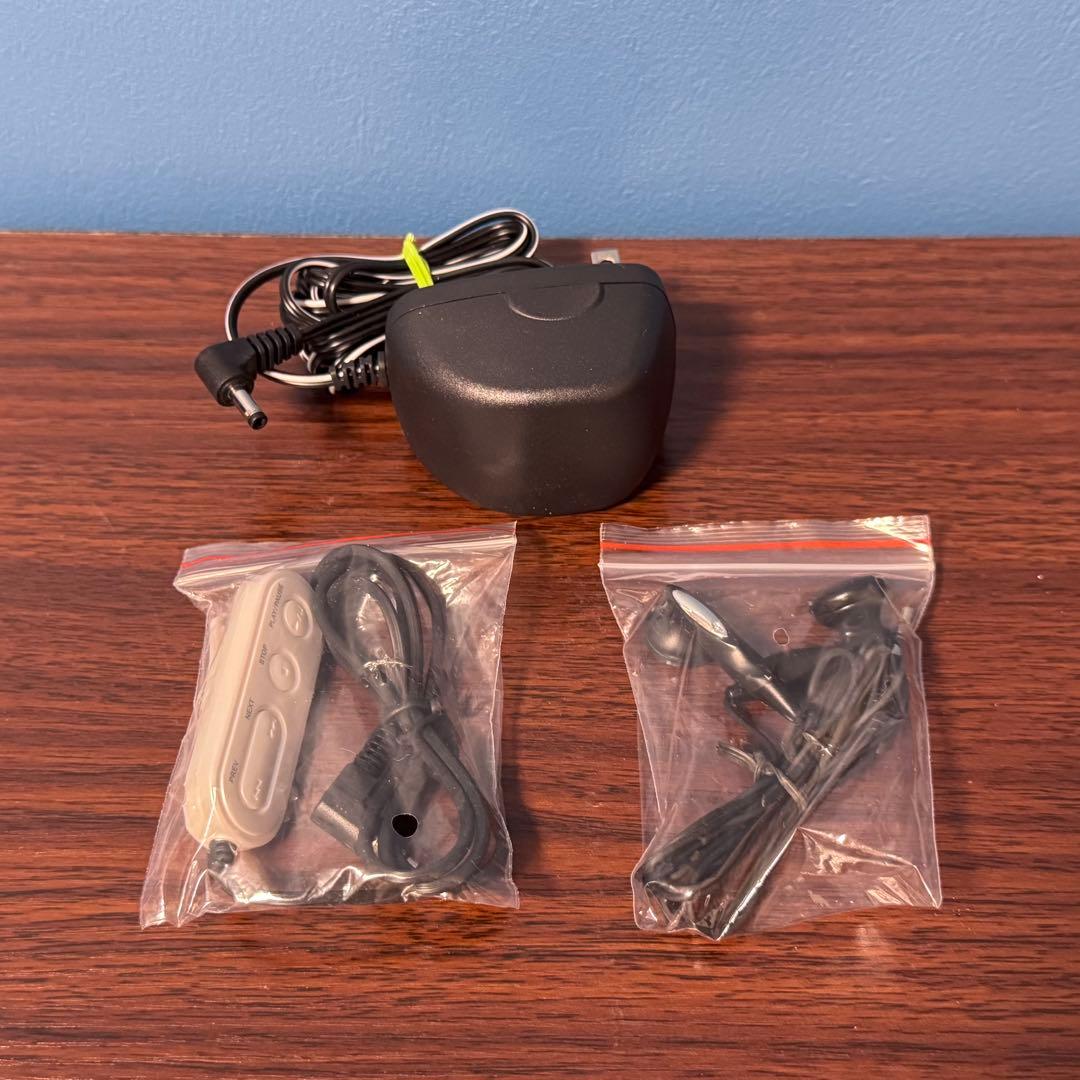 貴重極美品✨ハローキティ ポータブルCDプレイヤー レトロ 動作確認済み