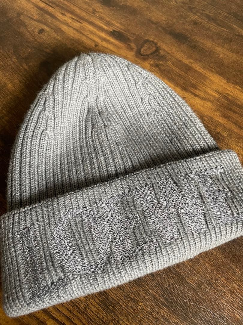 LOEWEニット帽　ロエベビーニー（ウール）グレー