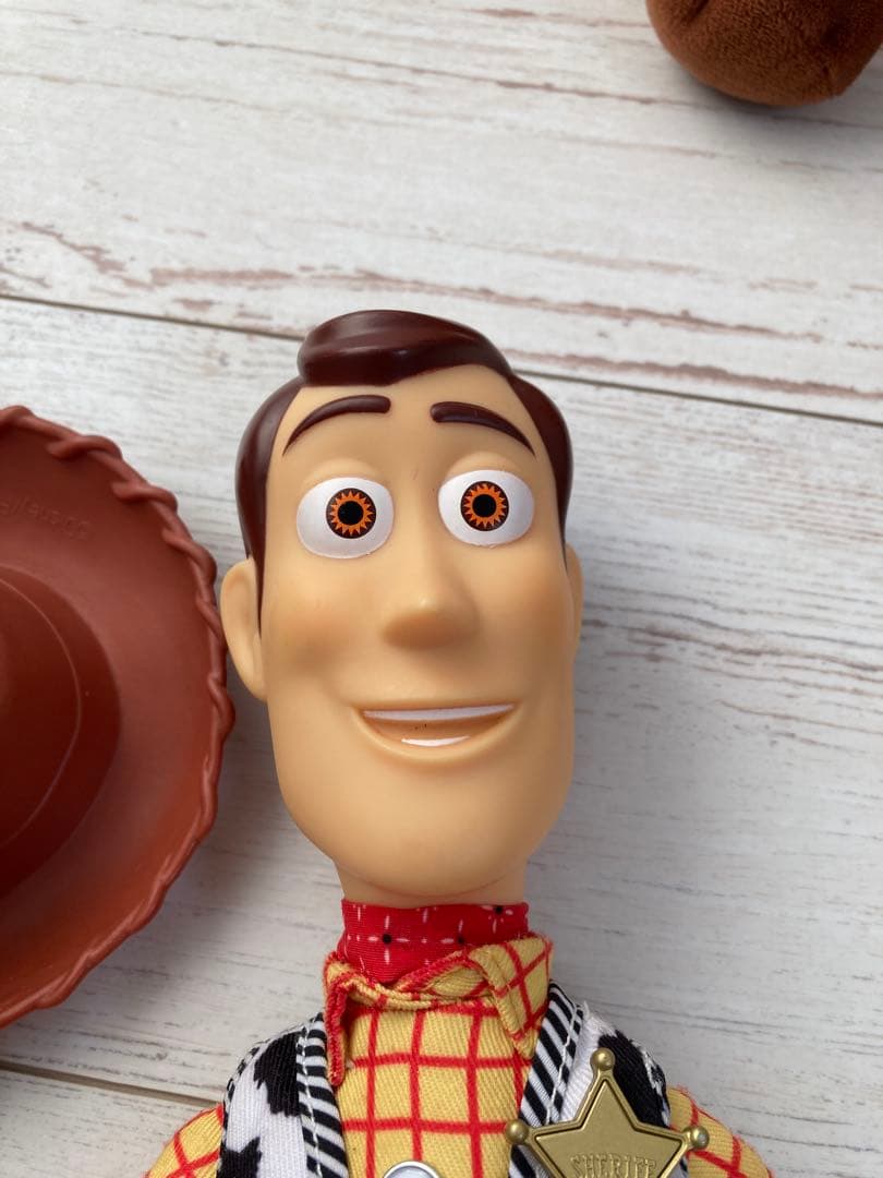 トイストーリー　リアルサイズトーキングフィギュア　ウッディ　バズ　ジェシー