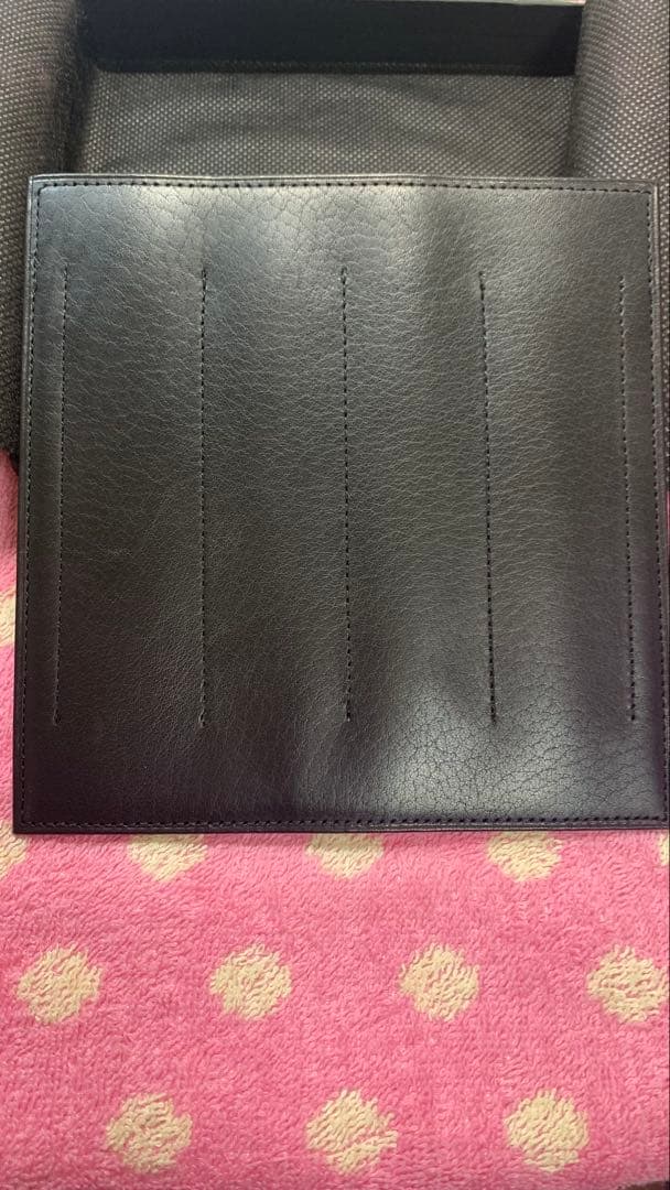 KNOX PEARCE 本革 ロールペンケース ブラック×レッド