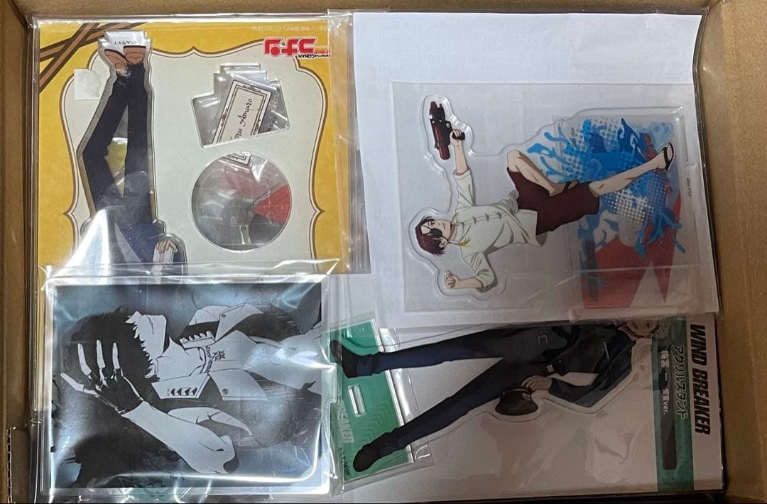 アニメグッズ　アクリルスタンドのみ　まとめ売り　80個以上　一箱限定