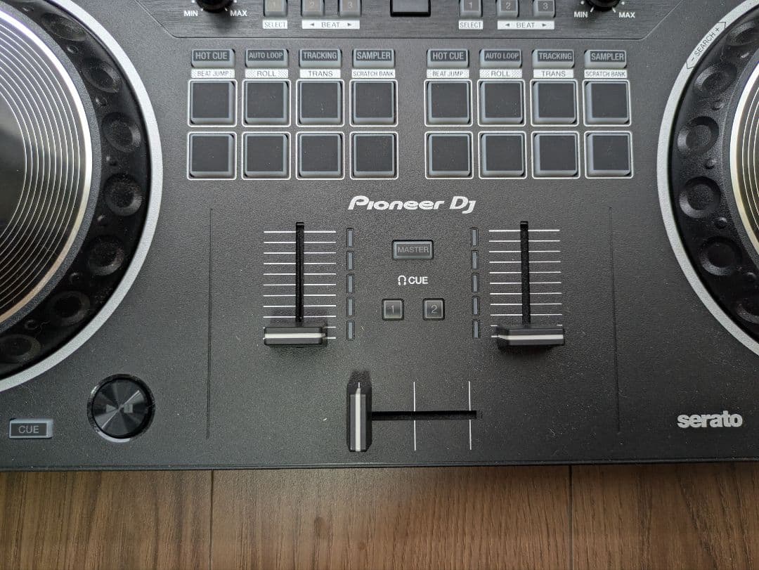 DDJ-REV1コントローラー