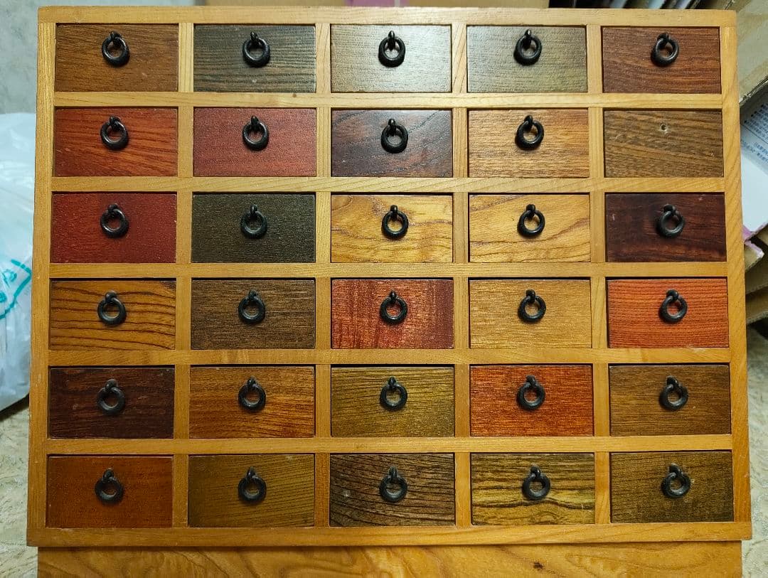 手作り木工品、引き出し式収納 約40cm 30個ミニ引出し