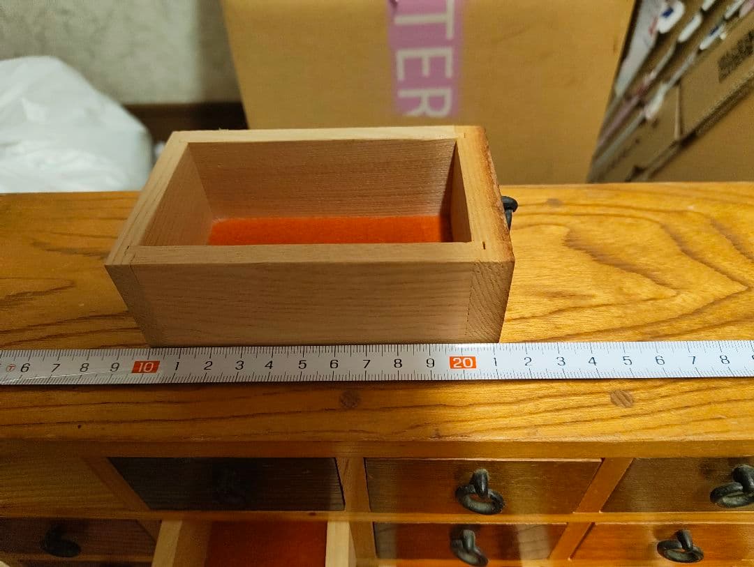 手作り木工品、引き出し式収納 約40cm 30個ミニ引出し