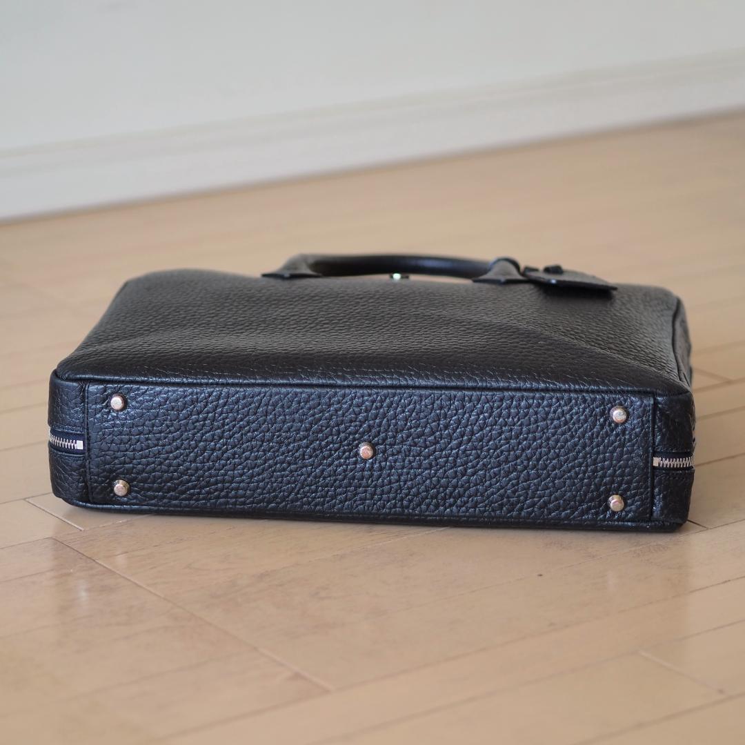 【極美品・定価85,800円】 hinn エンボスレザー ビジネスバッグ