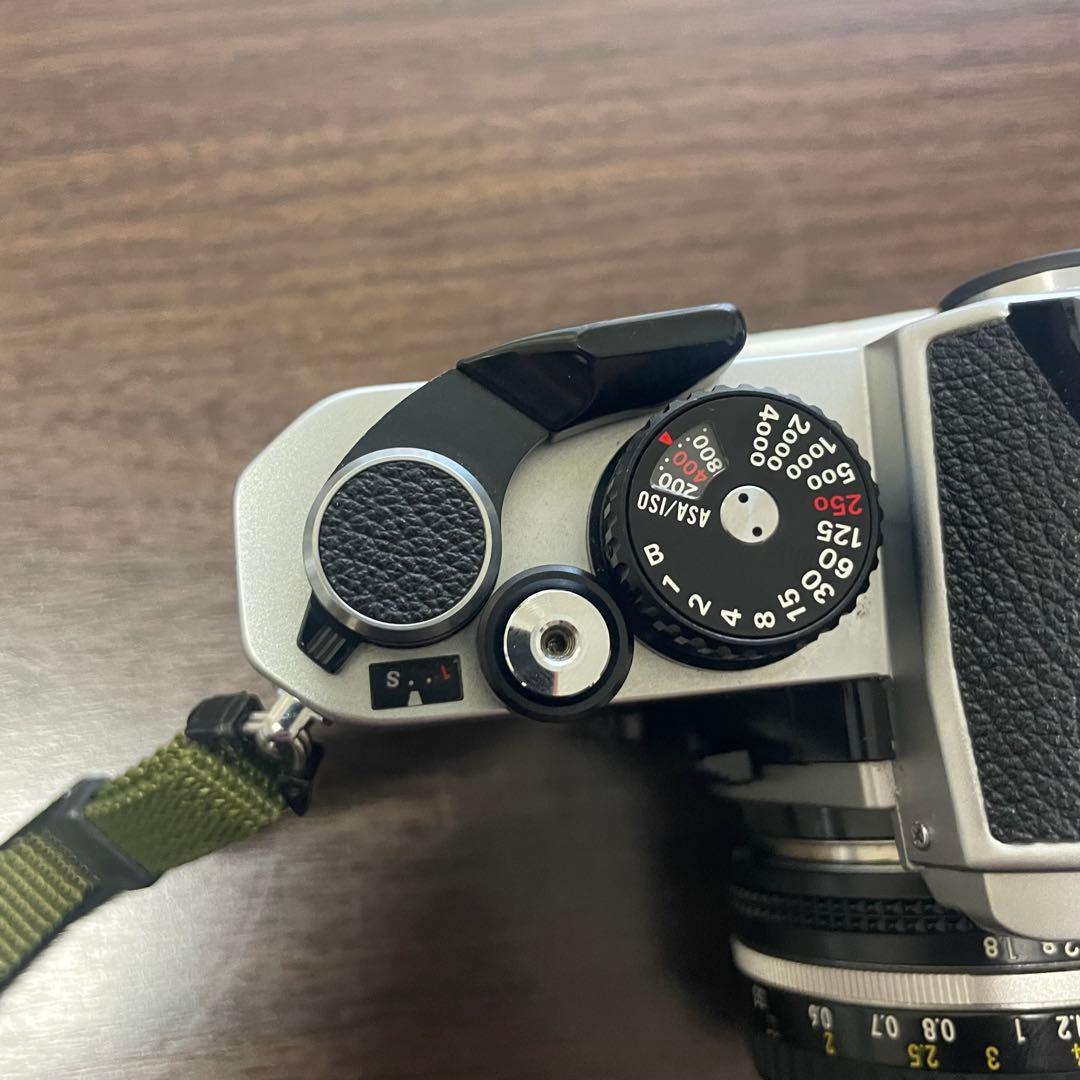 Nikon NewFM2 フィルムカメラ　シルバー NIKKOR 50mm