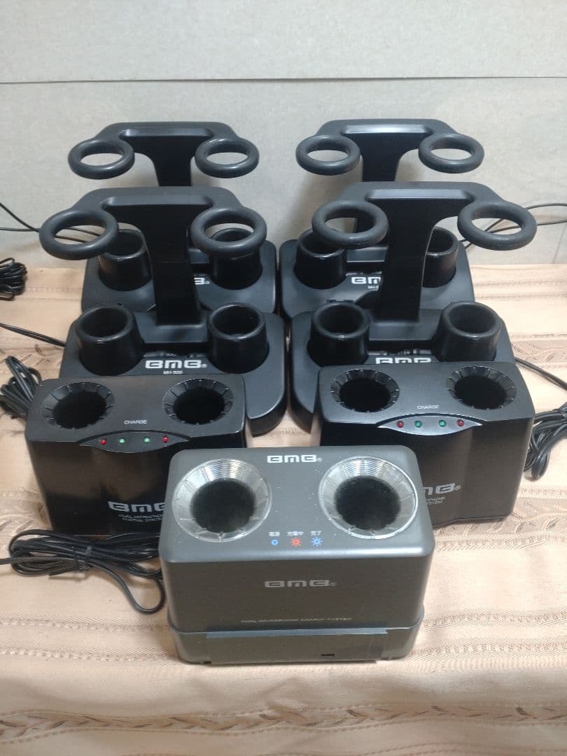 BmBマイク充電器