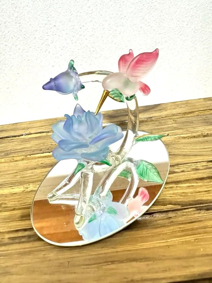 ガラス製花と鳥の装飾品 鏡面台座付き（希少品）