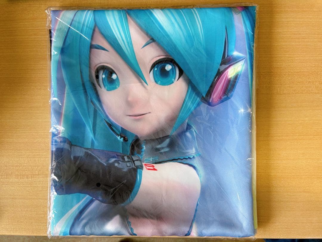 初音ミク　等身大タペストリー