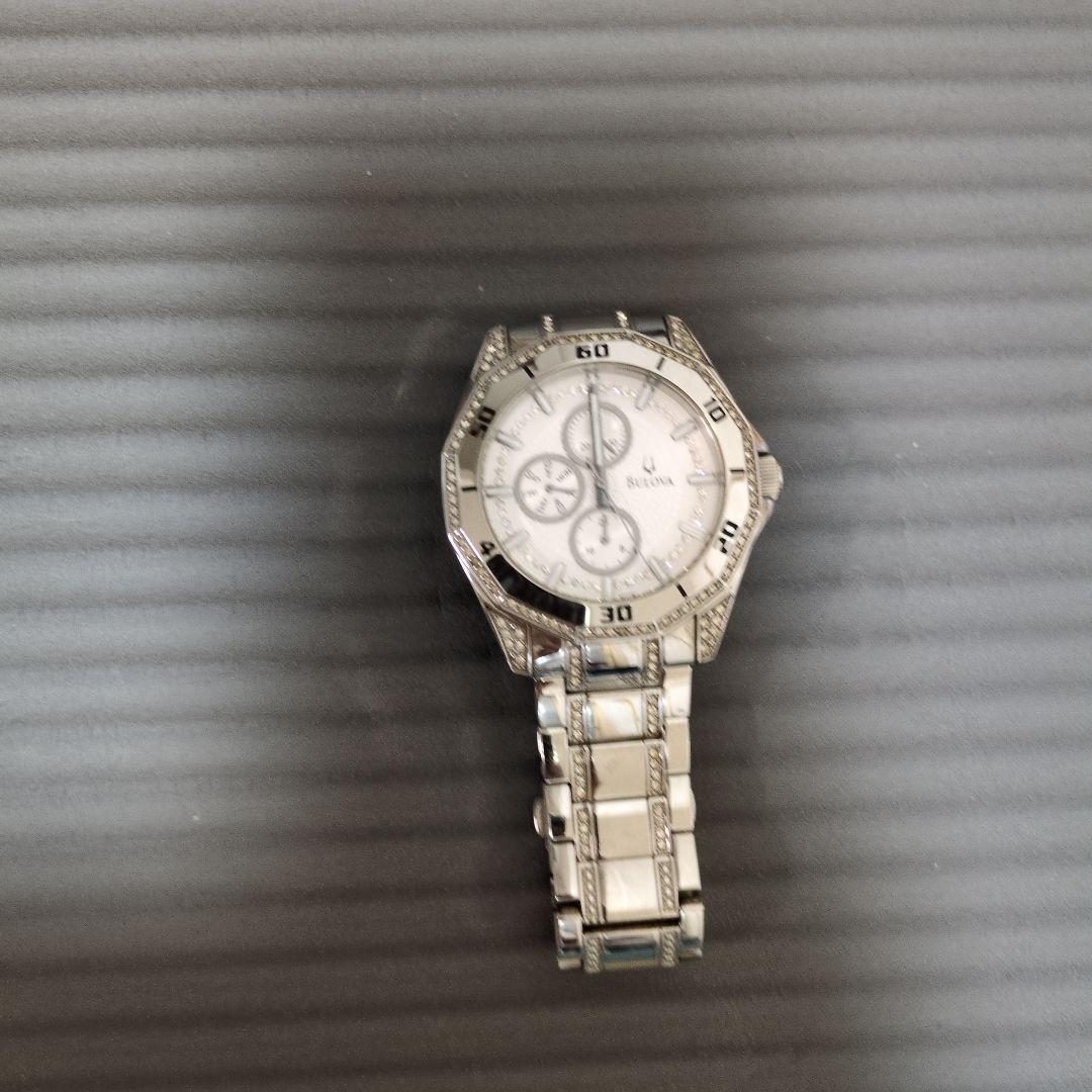 限定大特価　BULOVA　時計　シルバー クロノグラフ腕時　クリスタルデザイン