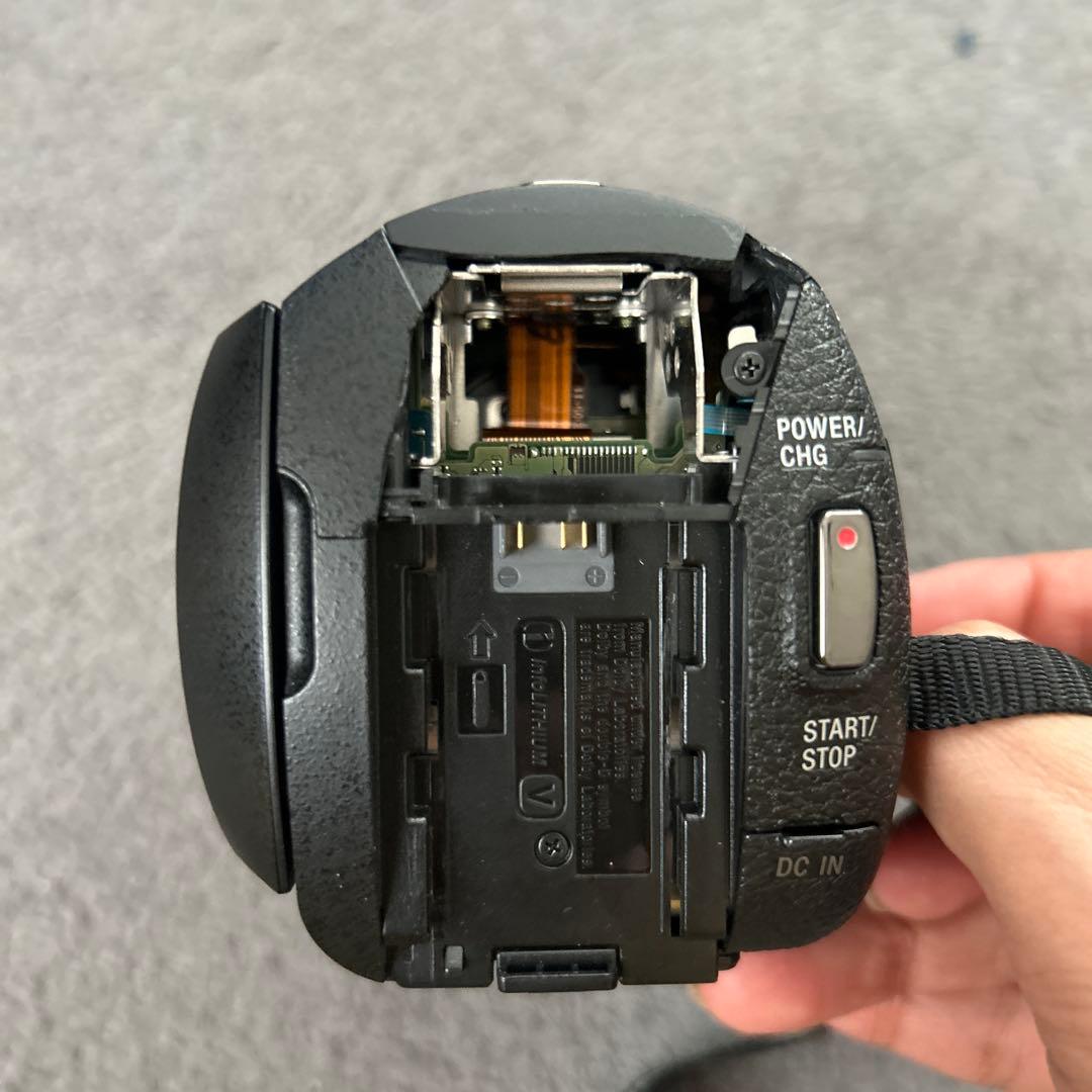 ジャンク品　SONY 4K HANDYCAM 本体　FDR-AX45