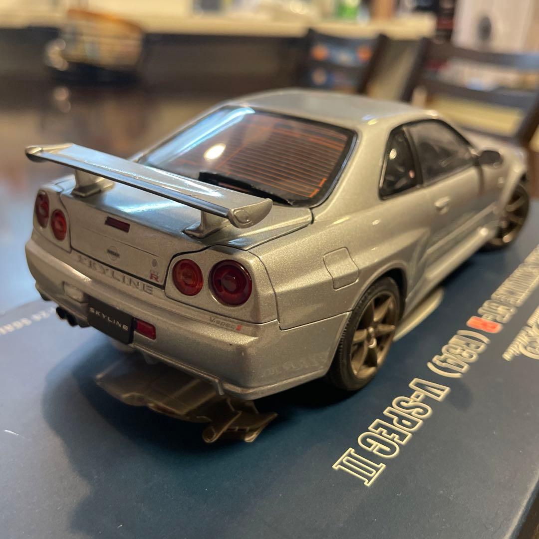 激レア品 エブロ SKYLINE GT-R R34 V-SPECⅡ 1/24