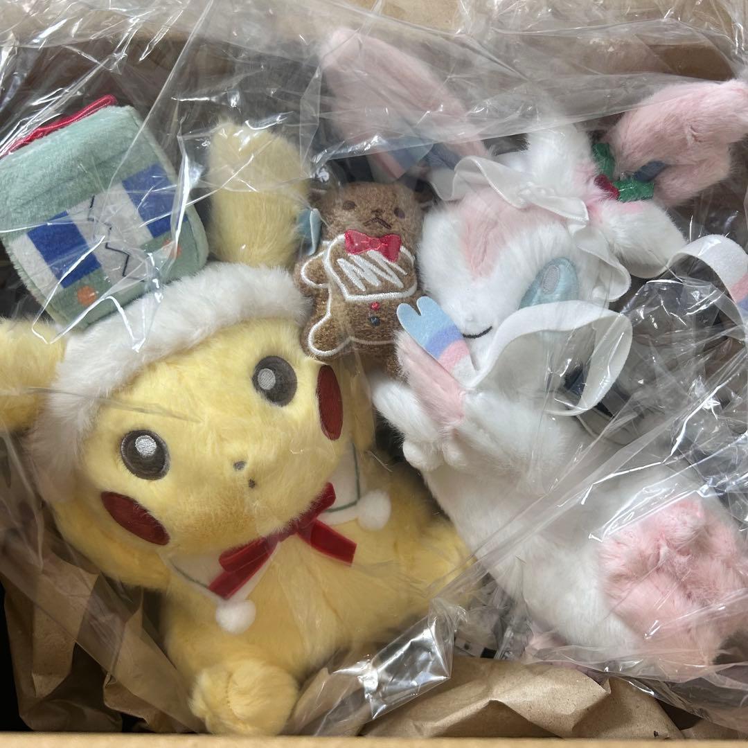 ピカチュウ・ニンフィアぬいぐるみセット　クリスマス　ポケモン