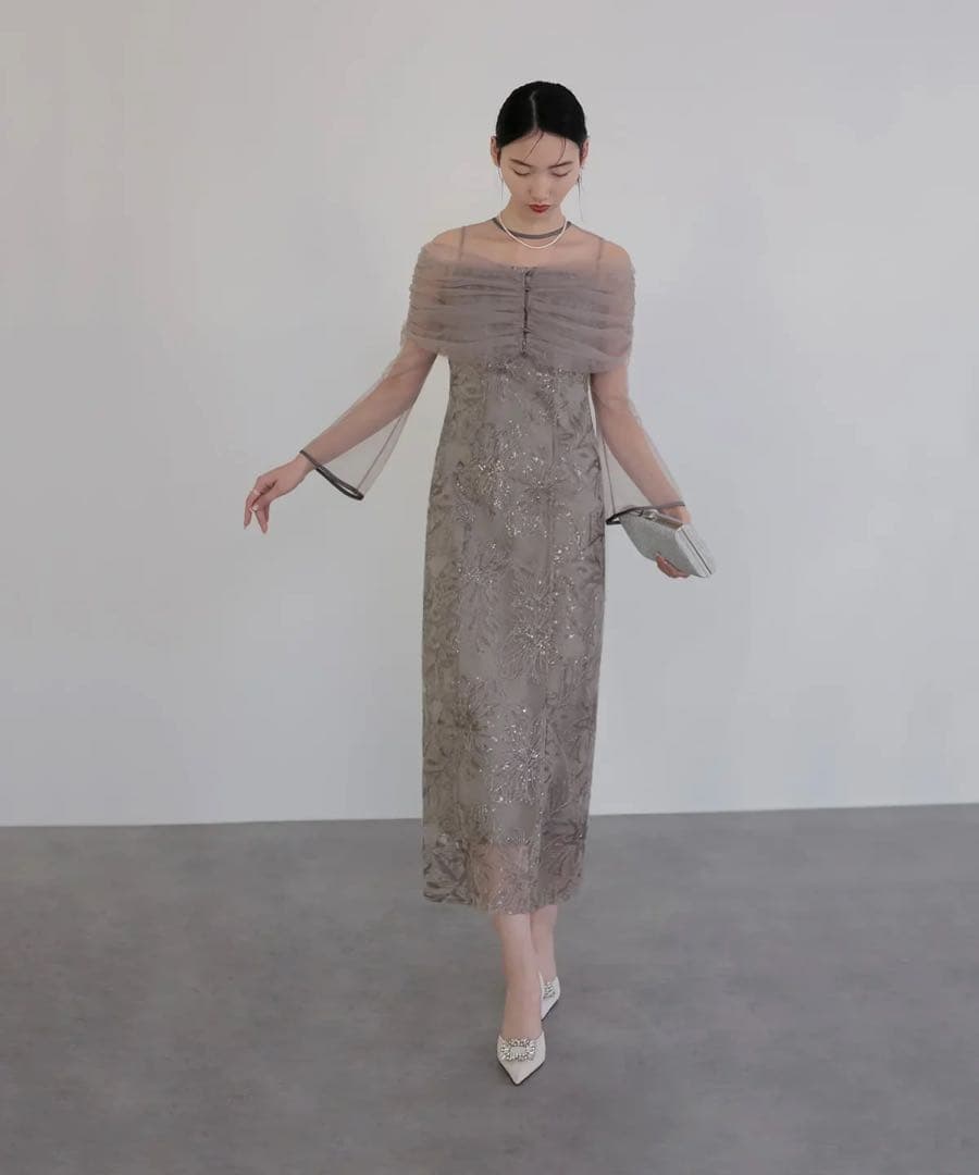 Leja チュールオフショルダー花柄Iライン 結婚式 お呼ばれ 刺繍 シアー