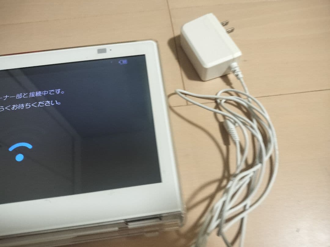 Panasonic どこでもビエラ　UN-10CE9D ポータブルテレビ