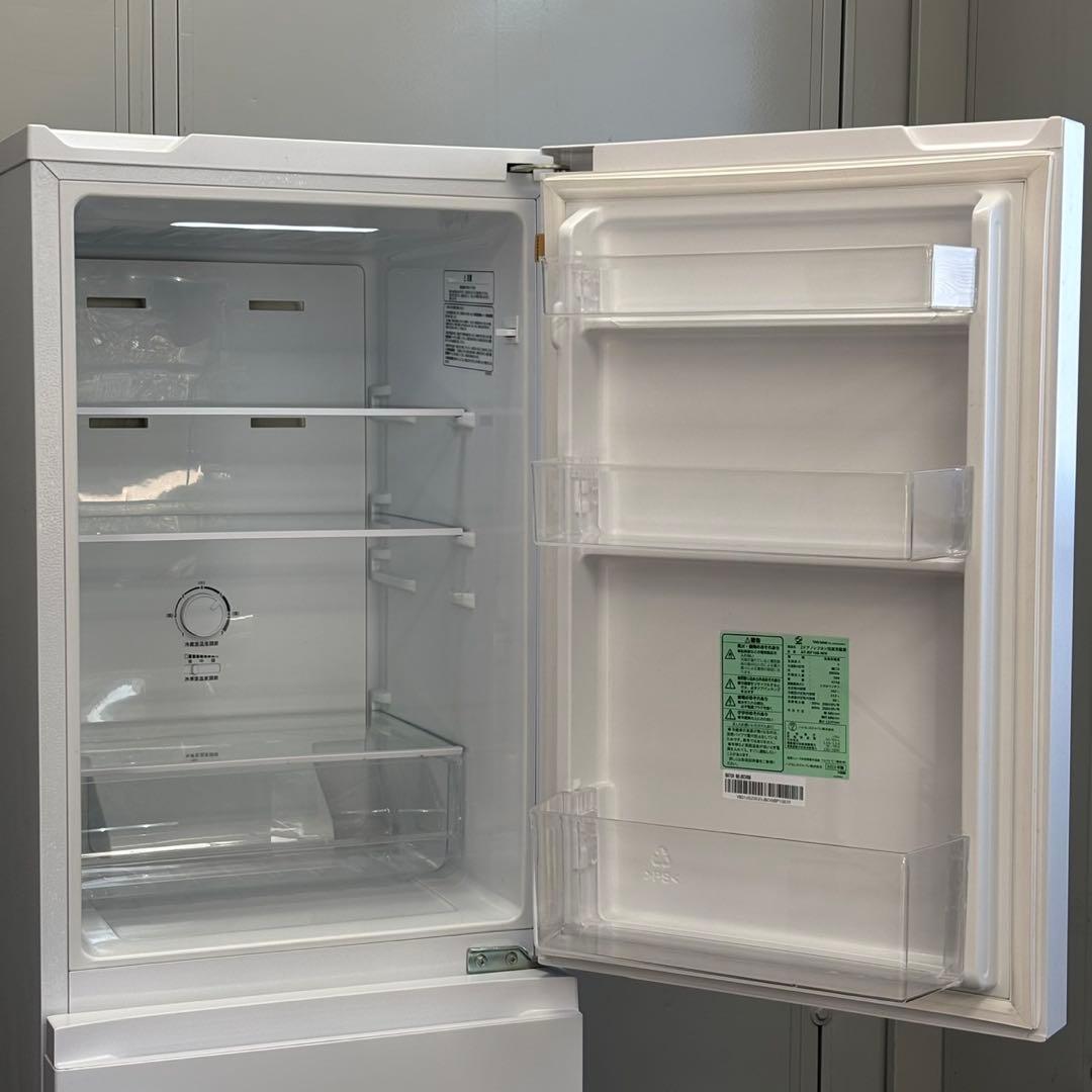 ◯送料込！設置対応◎2022 ハイセンス製 冷凍冷蔵庫 AT-RF160-WH