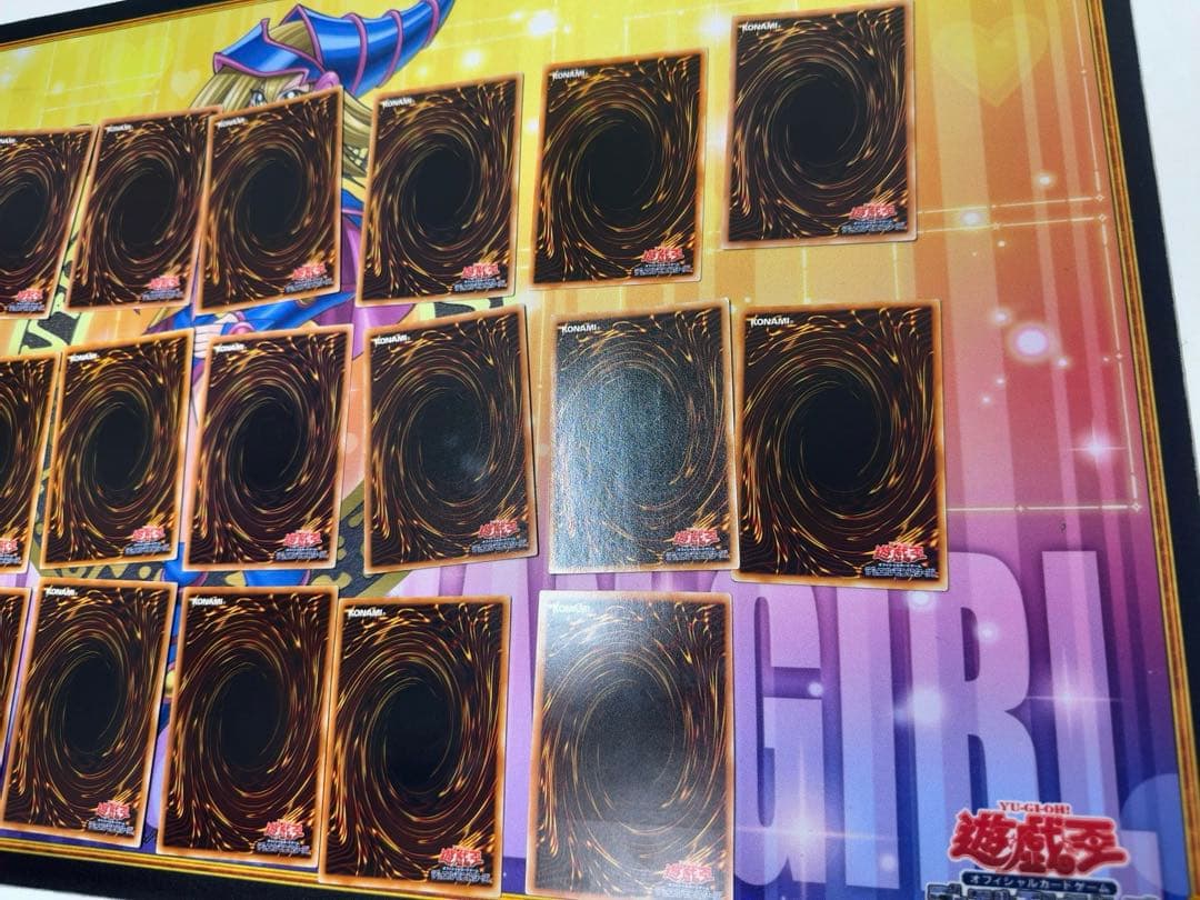 遊戯王　旧レリーフまとめ売り　上段は綺麗め