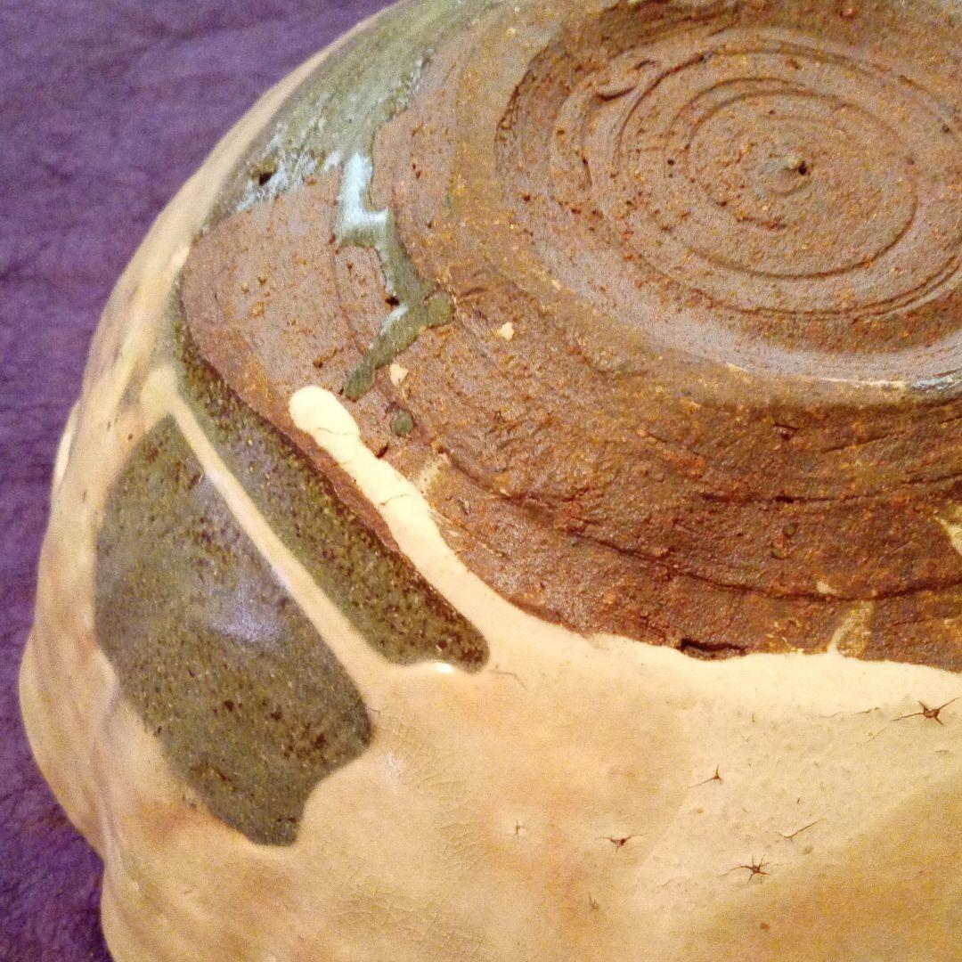 信楽焼　粉引輪花8寸鉢